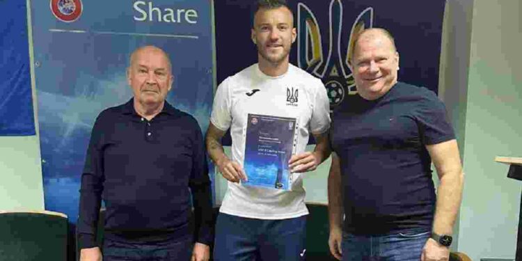 Андрей Ярмоленко получил диплом тренера от УЕФА