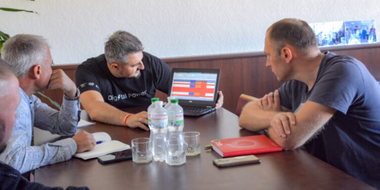 Безперебійний зв’язок в умовах війни: у Житомирі відбулась зустріч з мобільними операторами | Журнал Житомира