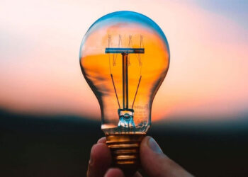 Чому у Запоріжжі графіки відключення світла змінюються так несподівано – відповідь від обленерго | Новости Запорожья