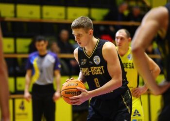 Київ-Баскет продовжив контракт із Нікітою Когутом – Федерація баскетболу України