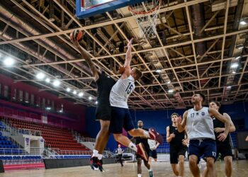 Контрольні матчі БК Запоріжжя та Харківських Соколів: фотогалерея – Федерація баскетболу України