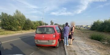 На Черкащині небайдужий чоловік “здав” нетверезу водійку