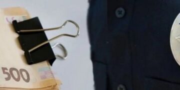 На Черкащині пенсіонер намагався підкупити поліцейських