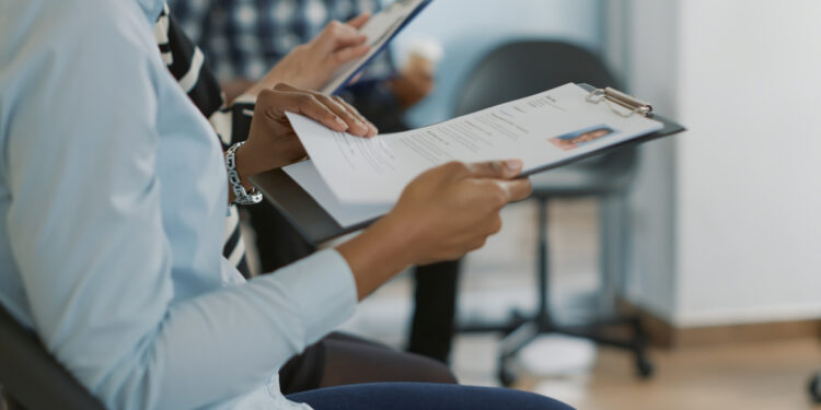 На одну вакансію у Запоріжжі претендує 5 людей – які професії мають попит та де шукати роботу | Новости Запорожья