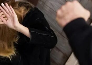 На Звенигородщині чоловік проник до будинку жінки, напав на неї та пограбував 