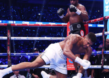 “Он был в трансе”: тренер Дюбуа заметил особенность поведения Джошуа – Спорт ):Бокс