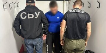 Погрожували розправою: на Черкащині двоє юнаків вимагали гроші з чоловіка за “кришування”