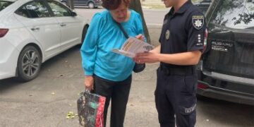 Поліцейські провели просвітницьку роботу серед миколаївців » Миколаївський Оглядач