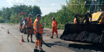 Понад 110 тисяч квадратних метрів пошкоджень дорожнього покриття відновили на Житомирщині | Журнал Житомира
