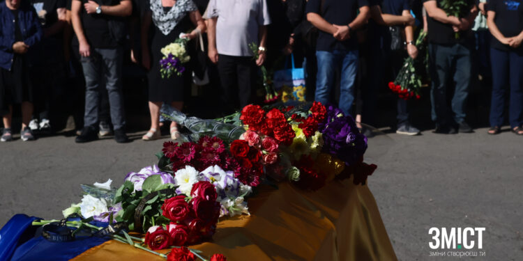 Прощання з шістьма загиблими в Полтаві воїнами ФОТО