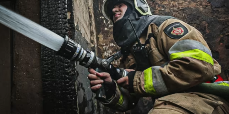 Росіяни били по енергетиці на Сумщині: тривають відновлювальні роботи