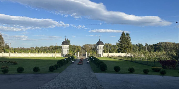“Стараюся допомогти побачити дію Бога”, — монахиня про підтримку людей, які постраждали від війни