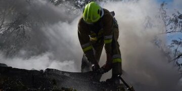 У Миколаєві вогнеборці гасили одразу дві пожежі у Центральному районі » Миколаївський Оглядач