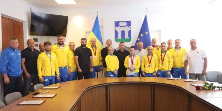 У Рівному відзначили учасників Паралімпіади 2024 у Парижі