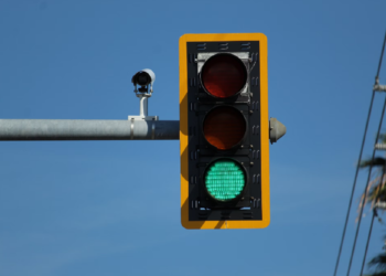 У Запоріжжі збільшиться кількість світлофорів, що працюють під час відключень світла – Іван Федоров повідомив деталі | Новости Запорожья