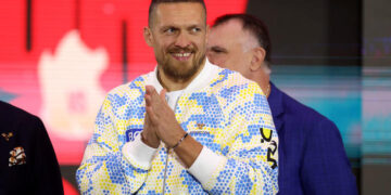 Усик признался, кто предлагал ему сменить гражданство – Спорт ):Бокс