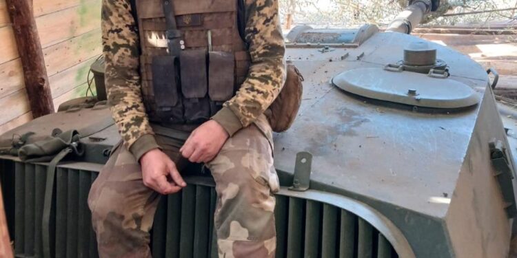 Артилерист на позивний Кpасунчик із Кіровоградської області отримав нагороду “Золотий Хрест”