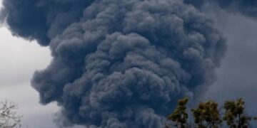 200 випадків забруднення повітря Запоріжжя через обстріли | Новини Запоріжжя