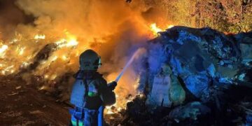 9 жовтня у Миколаєві підрозділи ДСНС ліквідували 3 пожежі » Миколаївський Оглядач