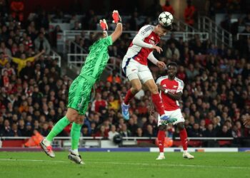 «Арсенал» обыграл «ПСЖ» в Лиге чемпионов, благодаря мощному первому тайму