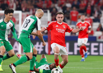 «Бенфика» неожиданно проиграла «Фейеноорду» в 3 туре Лиги чемпионов