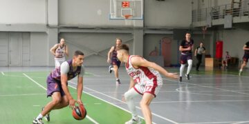 ЧЕ-Баскет-ЧОДЮСШ обіграв ДіДіБао-2 у Першій лізі: фотогалерея – Федерація баскетболу України