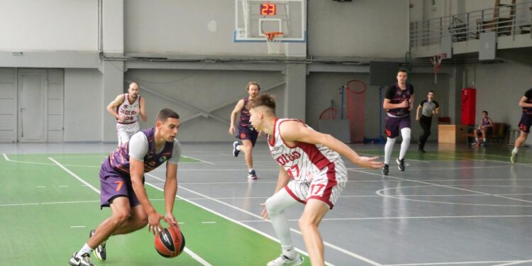 ЧЕ-Баскет-ЧОДЮСШ обіграв ДіДіБао-2 у Першій лізі: фотогалерея – Федерація баскетболу України