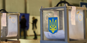 “ЦВК видала постанову, яка вказує на можливу підготовку до виборів”, — прикарпатська нардепка Оксана Савчук