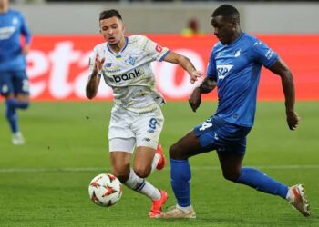 «Динамо» без шансов уступило во 2м туре Лиги Европы