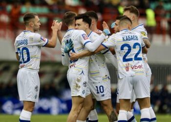 «Динамо» вышло на первое место в УПЛ после разгромной победы над «Оболонью»