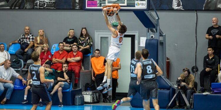 Дніпро розгромив Кривбас на власному майданчику: фотогалерея – Федерація баскетболу України