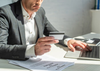 ДПС отримала дані про фінрахунки українців за кордоном – Мінфін – Экономика