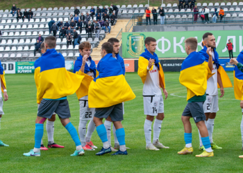 Друга ліга. Розгромна поразка Чайки, перша за три тури перемога Ужгорода
