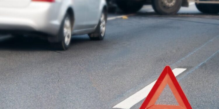 ДТП у Чернихівцях – авто перекинулось на дах