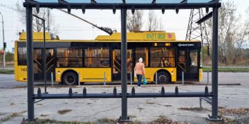Дві зупинки в центрі Полтави планують зробити безбар’єрними