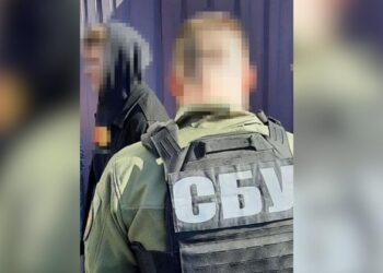 До восьми років тюрми загрожує уродженцю Кіровоградської області за підпал авто військових. У СБУ розповіли подробиці