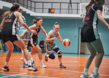 Франківськ-Прикарпаття здолав Вінницю на старті жіночої Суперліги: фотогалерея – Федерація баскетболу України