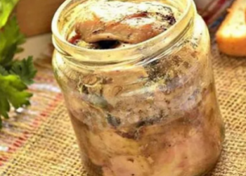 На Черкащині чоловік захворів на ботулізм