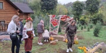 На Черкащині організували етноретрит для дружин, мам і доньок захисників  — Новости Черкасс