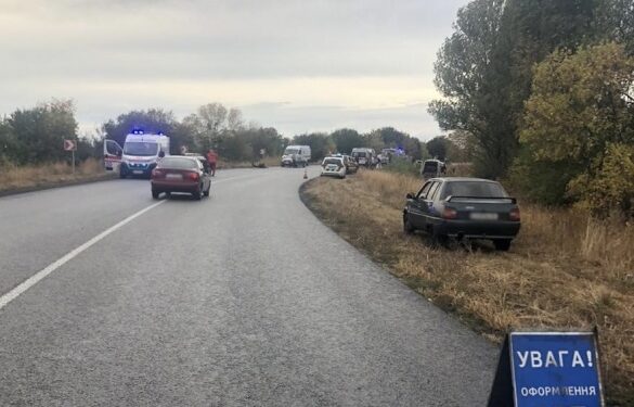 На Черкащині зіткнулися автівка та мікроавтобус