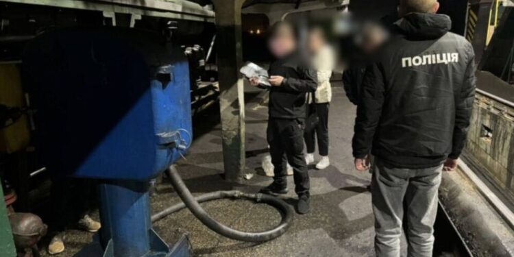 На Тернопільщині судитимуть машиністів, які крали пальне