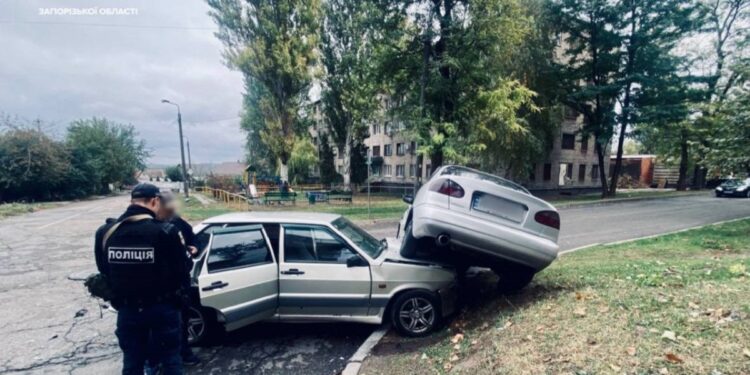 На Верхній Хортиці сталася ДТП – поліція вилучила у водія посвідчення | Новости Запорожья