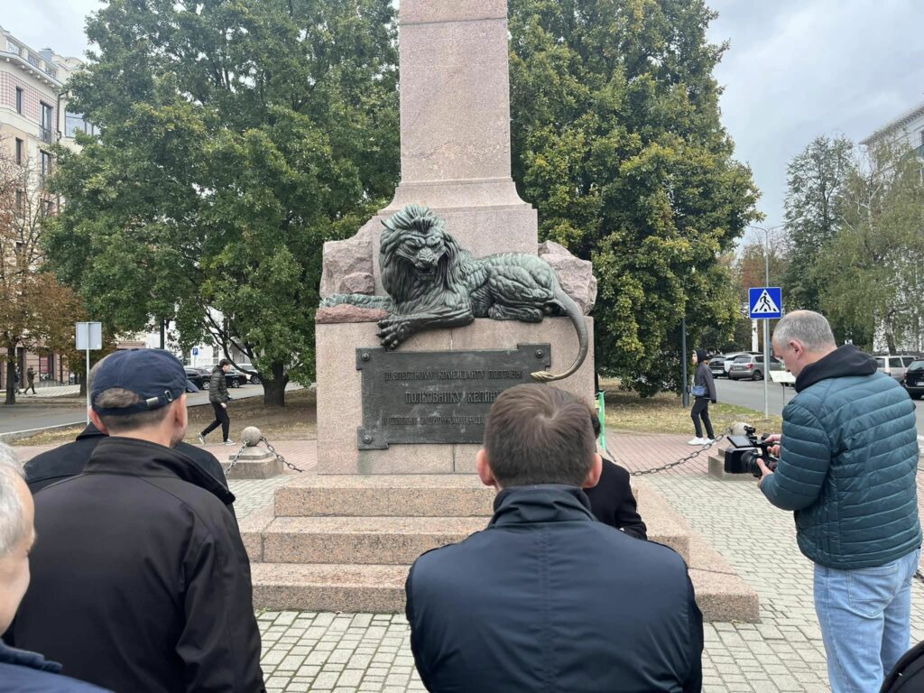 Нардепи