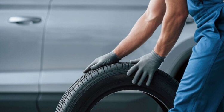 Нові штрафи за літні шини взимку хочуть ввести для водіїв в Україні | |