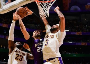 Олексій Лень зіграв 9 хвилин проти Лейкерс у НБА – Федерація баскетболу України