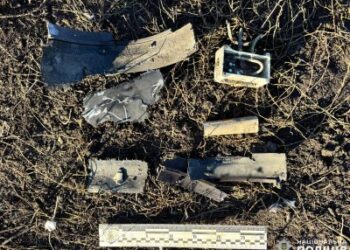 Отримали осколкові поранення – поліцейські встановлюють обставини та причини травмування трьох молодиків та неповнолітньої » Миколаївський Оглядач