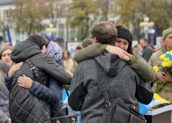 Рівняни назавжди попрощалися з військовослужбовцем Сергієм Поповичем (ФОТО)