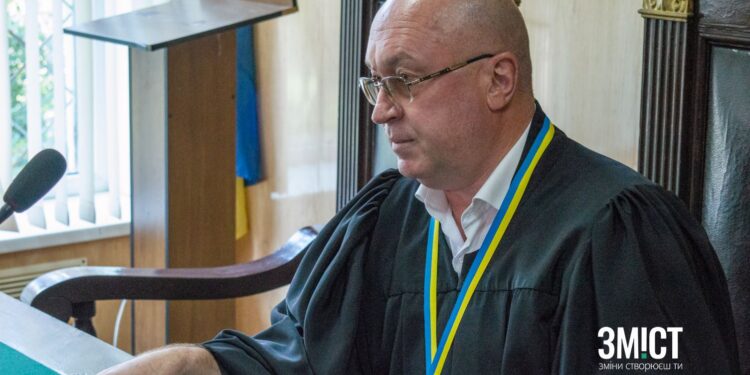 Суддя Октябрського суду Полтави пішов у відставку
