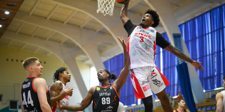 Третя в сезоні перемога Рівного: фотогалерея матчу з Кривбасом – Федерація баскетболу України