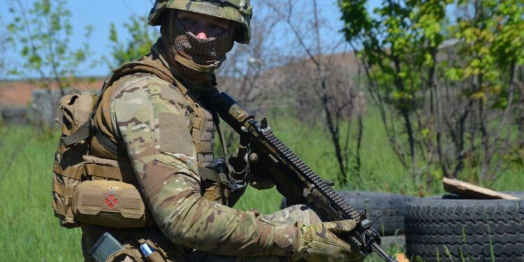 У Полтаві збирають кошти на снайперську гвинтівку